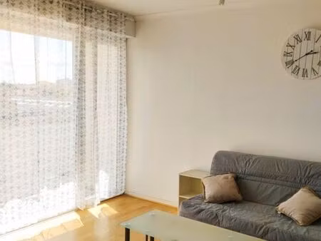 appartement lumineux et meublé