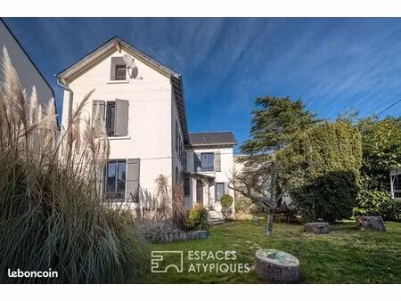 maison 6 pièces 166 m²