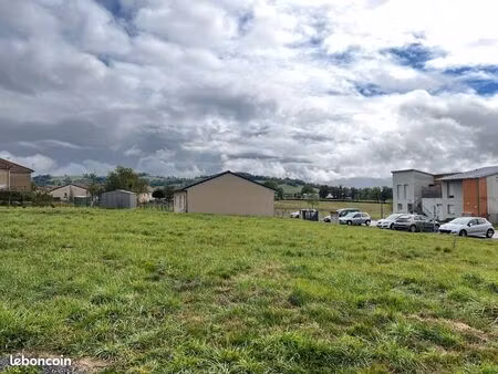 terrain 565 m² naucelles