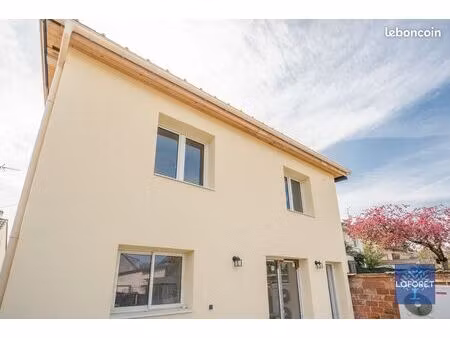 immeuble 8 pièces 200 m²