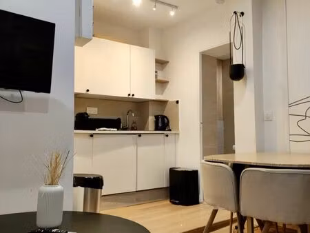 studio mezzanine meublé - métro 11