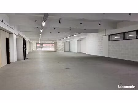 local 1800 m² pantin