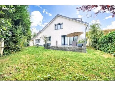 pavillon 6 pièces 160 m²