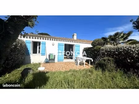 île de noirmoutier - à l'orée du bois de la chaise - proche des plages