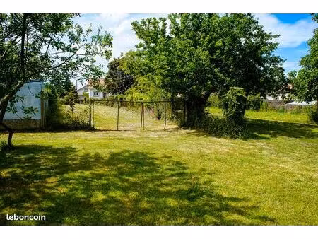 terrain 400 m² verines