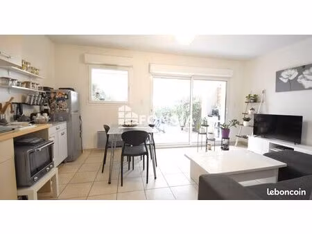 au calme  proximité centre bourg de puilboreau et de la zone commerciale de beaulieu