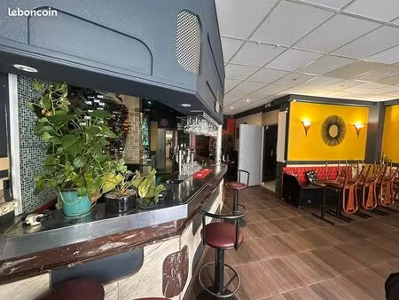 bar  restaurant 125 m² clichy