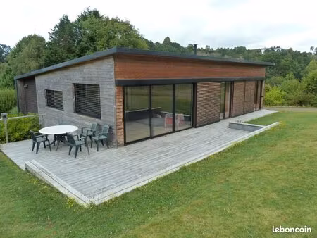 maison en bois  meublée  louée à l’année 4 pièces  110m²
