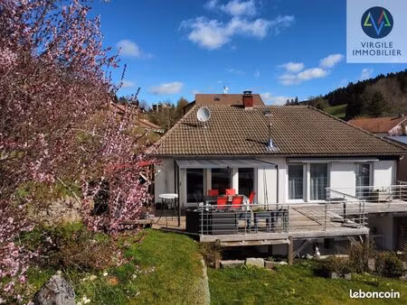 maison 5 pièces 151 m²