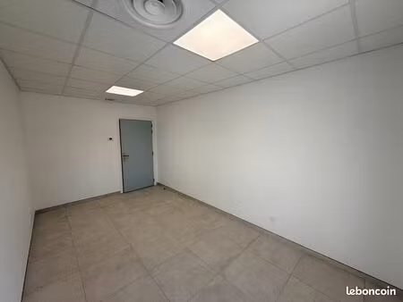 bureaux 11 m² lorgues