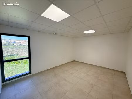 bureaux 19 m² lorgues