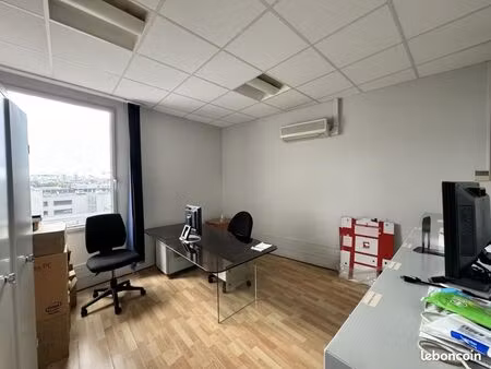 bureaux 112 m²