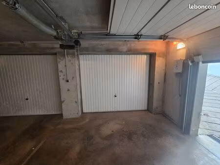 a vendre garage