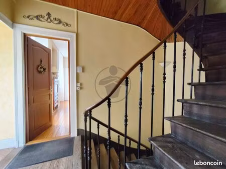maison 3 pièces 215 m²