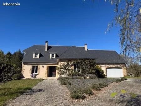 propriété 8 pièces 233 m²