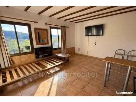 studio 1 pièce 28 m²