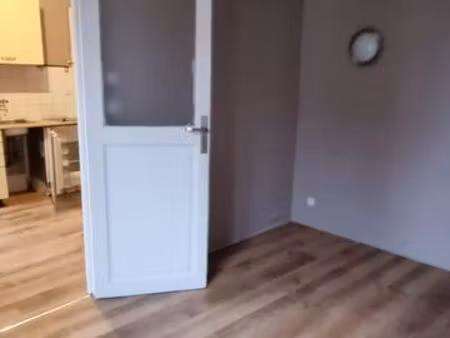 appartement 2 pièces refait a neuf - pantin