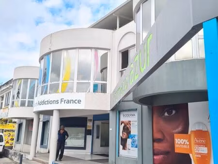 local professionnel 80m2