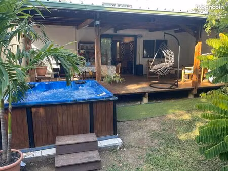 maison avec 3 chambres climatisé   jacuzzi privatif