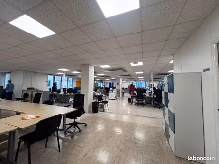 bureaux 2 840 m²