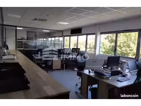 bureaux 287 m²