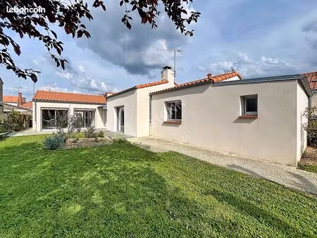 maison 10 pièces 284 m²