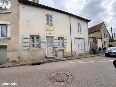 maison 64 m² auxey duresses