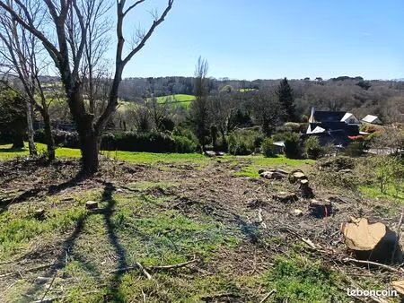 terrain à vendre à pleumeur-bodou  1383 m² dont 927 m² constructibles  à 800 m de la mer  
