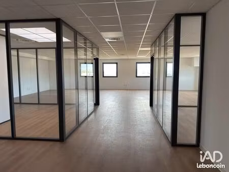 bureaux 155 m² signes