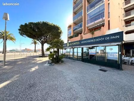 local commercial 122 m² frejus