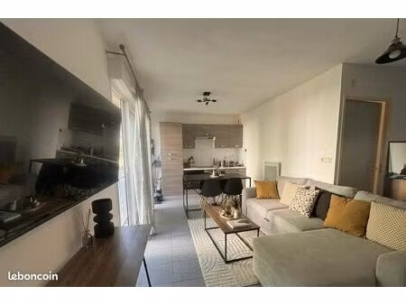 vente bel appart t2- 115 route uzes nimes