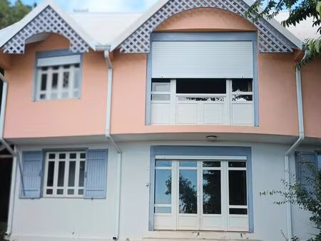 maison f/4 lot macé