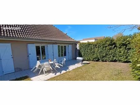 villa 4 pièces 85 m²