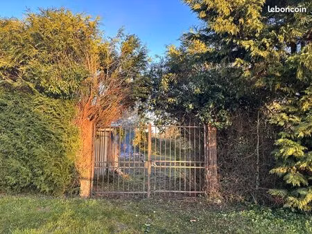 a vendre terrain au cœur du village
