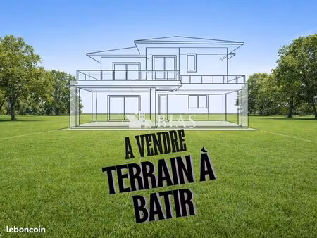 terrain 2008 m² martot