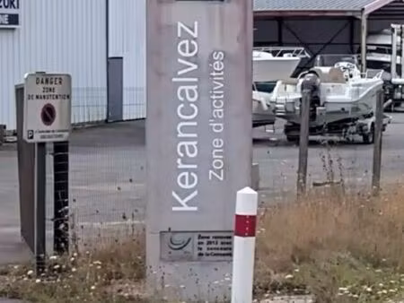 terrain en zone artisanale et commerciale