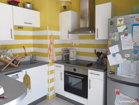 appartement 49m2  f2 libre le 11 mai