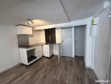 t2 la roquebrussanne