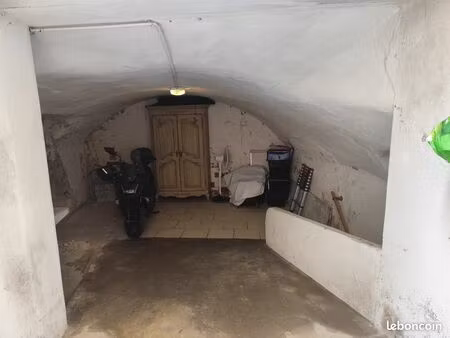 co-location garage à motos ou scooters