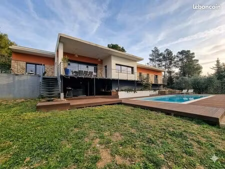 maison 5 pièces 204 m²