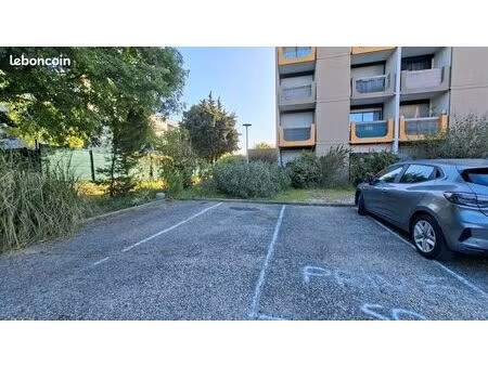 parking nimes