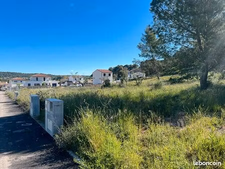 terrain 374 m² caveirac