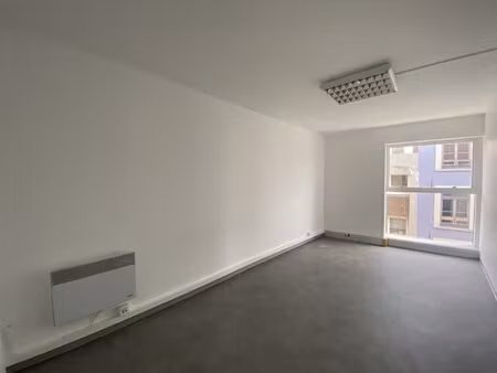 a louer bureau professionnel 29m²