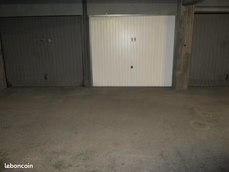 loue garage à besançon - proche centre ville