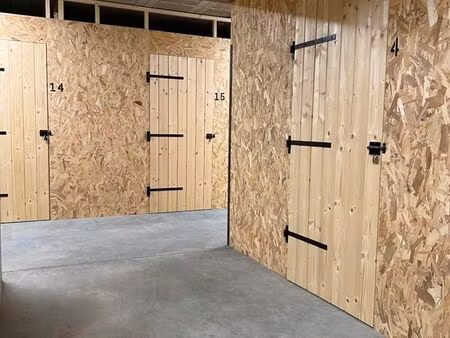 box de stockage / garde meuble