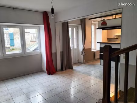 maison de ville f3 centre ville