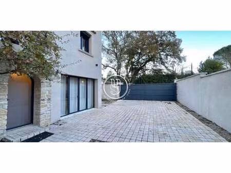 maison avec piscine et terrasse uzès (30)