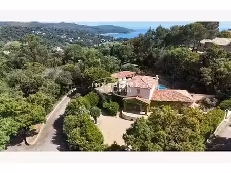 vente maison 6 pièces 154.05 m² à la croix-valmer (83420)  1 900 000 €