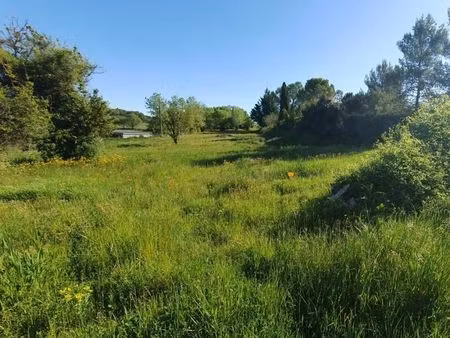 terrain 1 750 m² ales