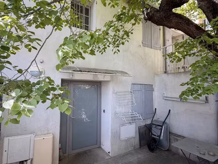 location appartement 2 pièces 49 m² à marseille 11 (13011)